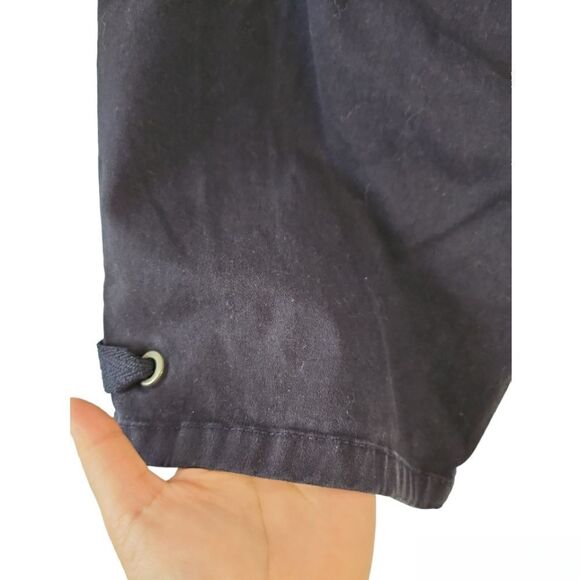 Gloria Vanderbilt All Around Slimming Effect Cargo Capri Pants Navy Blue Sz 10P - Picture 8 of 12
